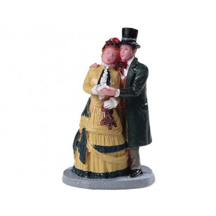 DICKENS COUPLE