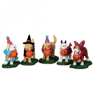 TRICK OR TREATING DOGS, SET OF 5 TRICK OR TREATING DOGS, SET OF 5