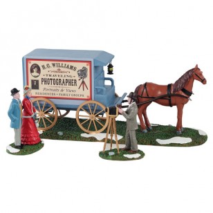 TRAVELING PHOTOGRAPHER WAGON, SET OF 3