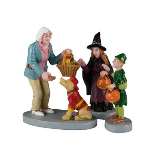 EVERYONE GETS A TREAT, SET OF 3 EVERYONE GETS A TREAT, SET OF 3